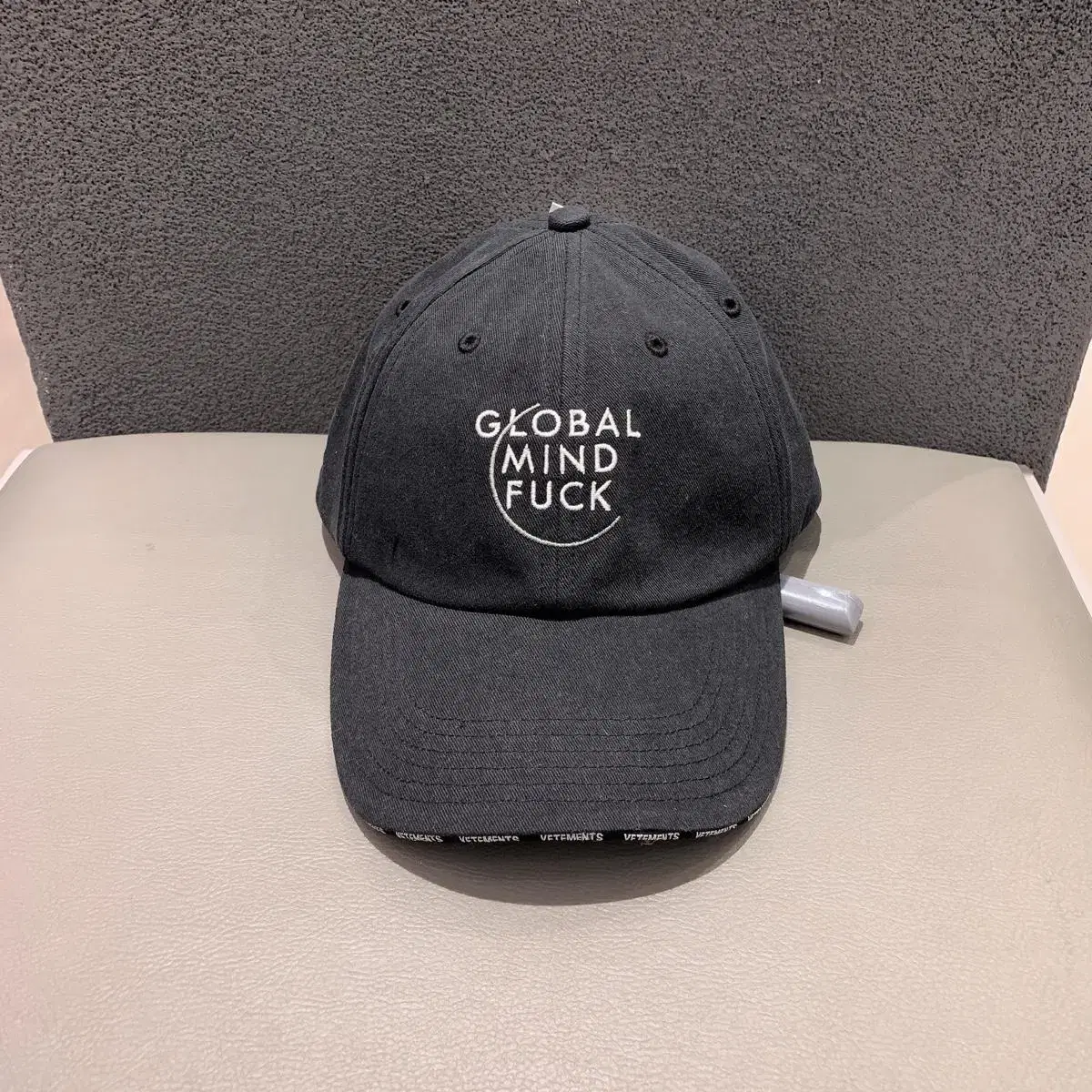 정품/새상품) 베트멍 X 리복 블랙 GLOBAL MIND FUCK 볼캡 | 브랜드